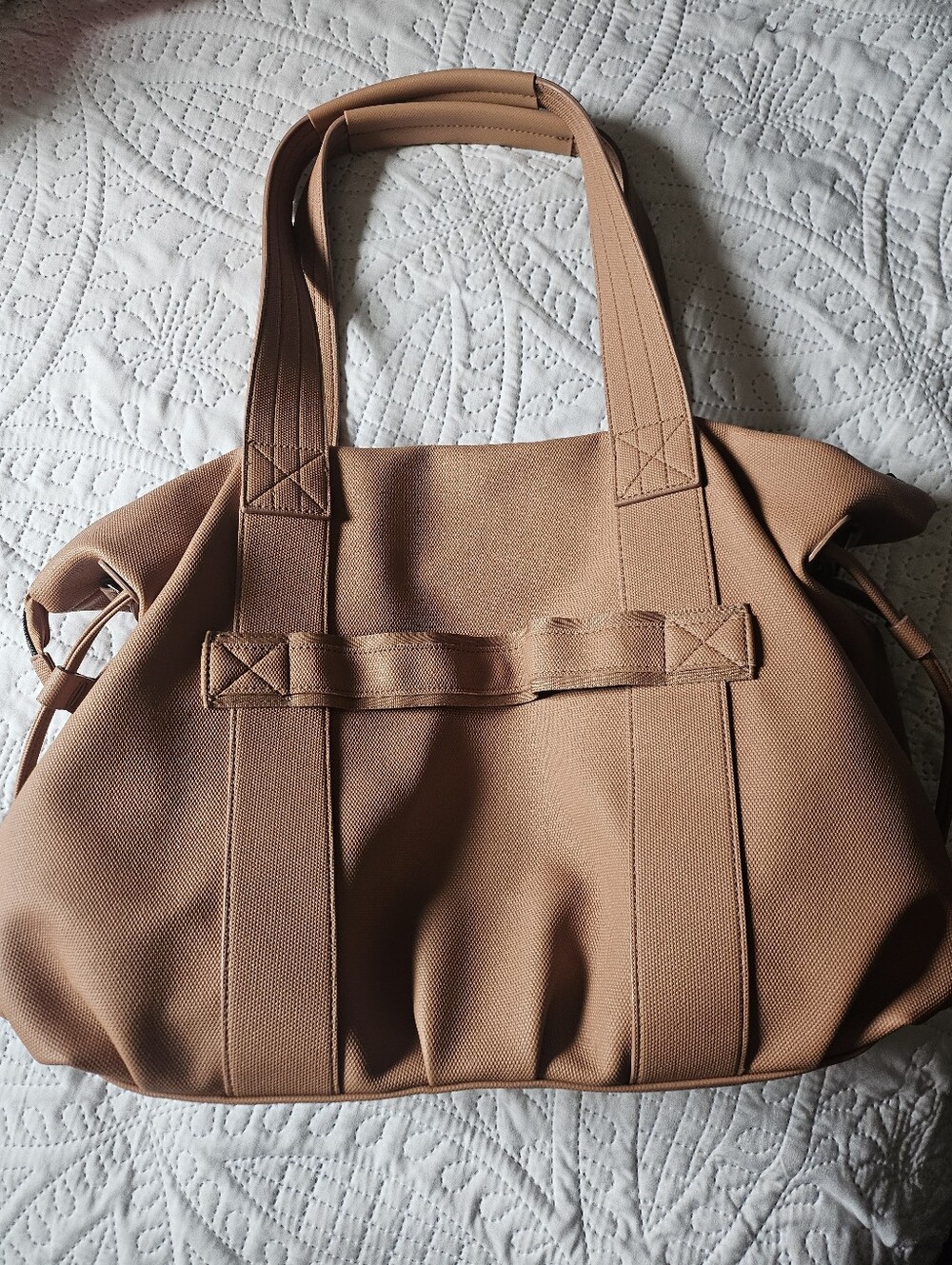 $130 Retail NWOT Lug Piper Slouchy Hobo Bag In Chai Latte - PLEASE READ - Picture 3 of 7